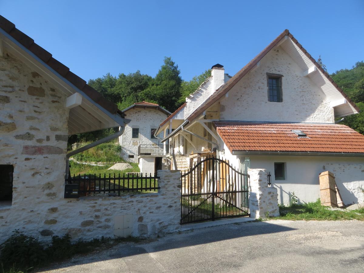 L'Hermitage Yenne Eksteriør billede